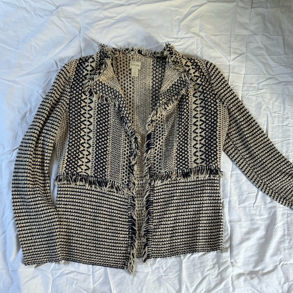Beautiful Chicos Navy, Taupe and Off White Fringe Knit Sweater